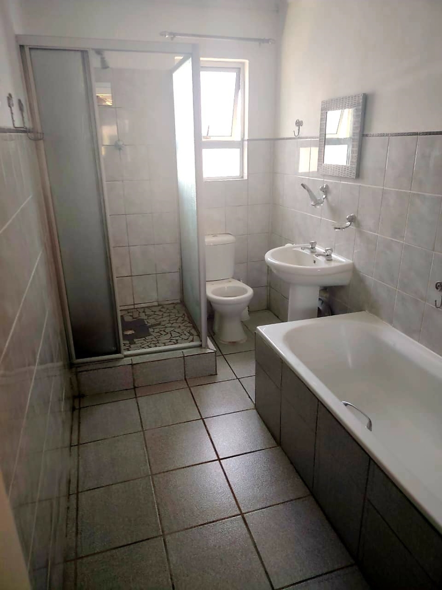 4 Bedroom Property for Sale in Amalinda Eastern Cape